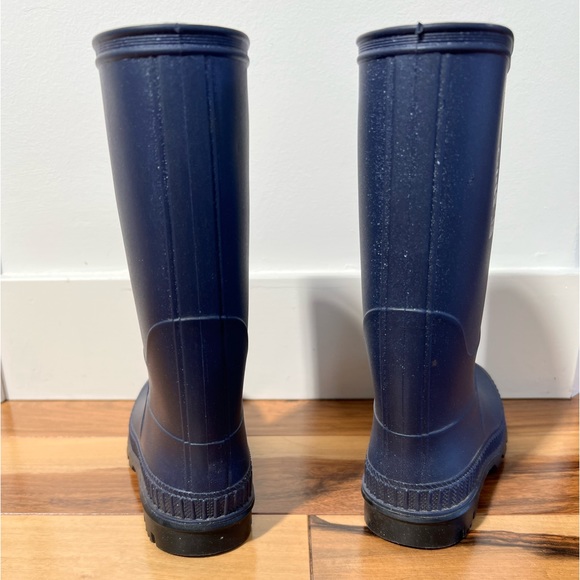 Kamik. Size 12 (unisex). Navy blue “The Stomp” rain boot. Excellent condition. - Picture 4 of 7